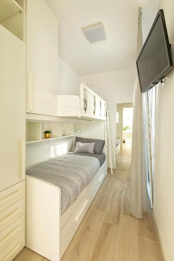 Maison Mameli - Romantic Daire Riccione